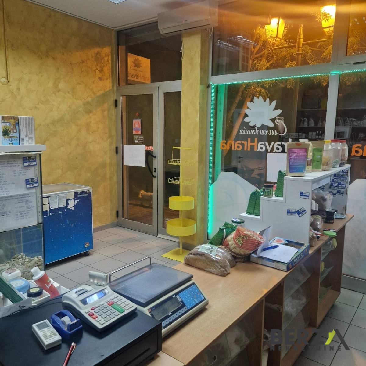 izdavanje - NOVI SAD - BULEVAR - 9111553