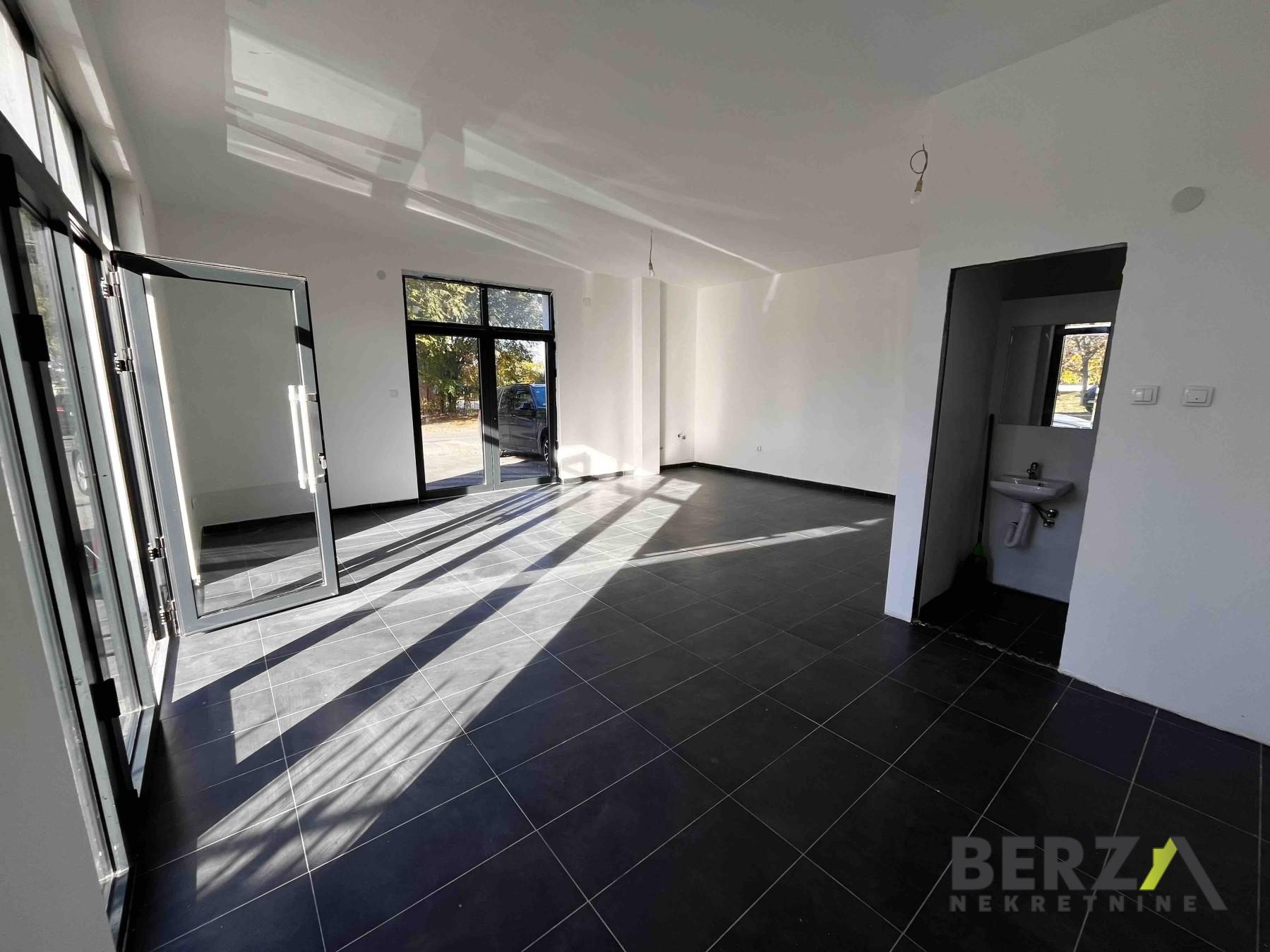 izdavanje - NOVI SAD - ADICE - 9111562