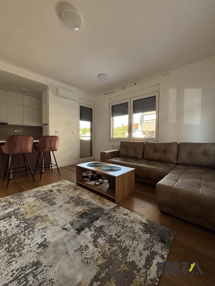 izdavanje - NOVI SAD - BULEVAR EVROPE - 9111640