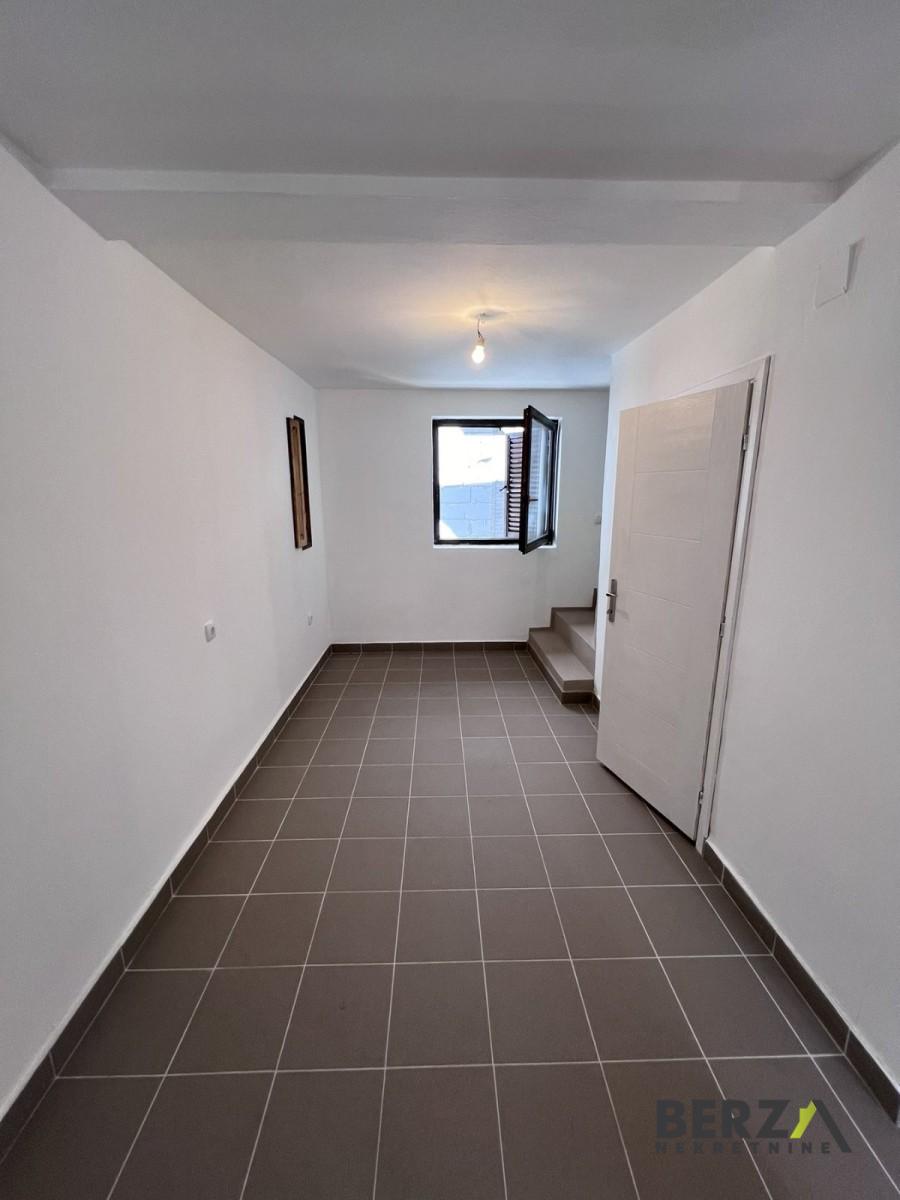 kuća - NOVI SAD - KAMENJAR - 3000371
