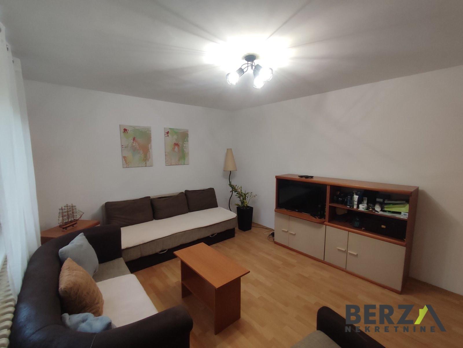 stan NOVI SAD - SAJAM - 1005058