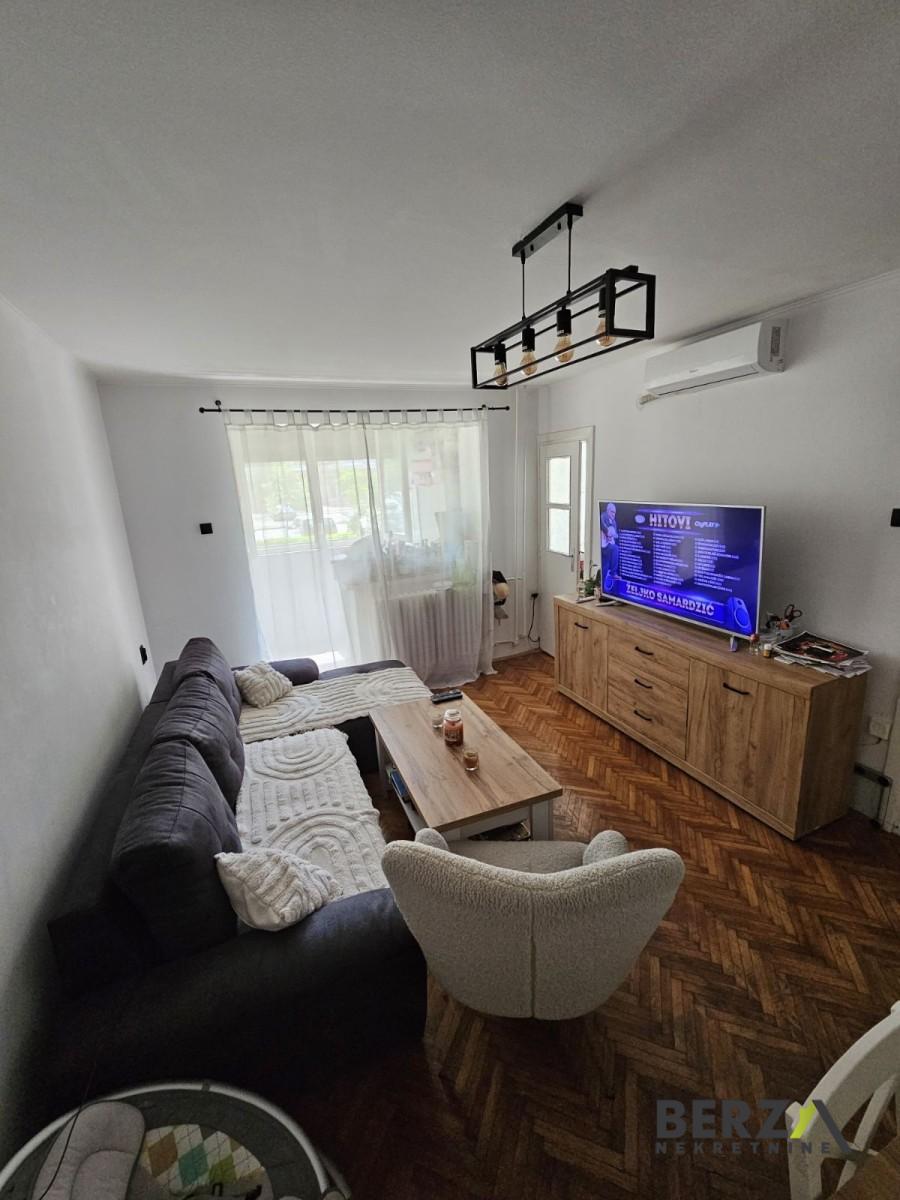 stan NOVI SAD - BULEVAR - 1006937