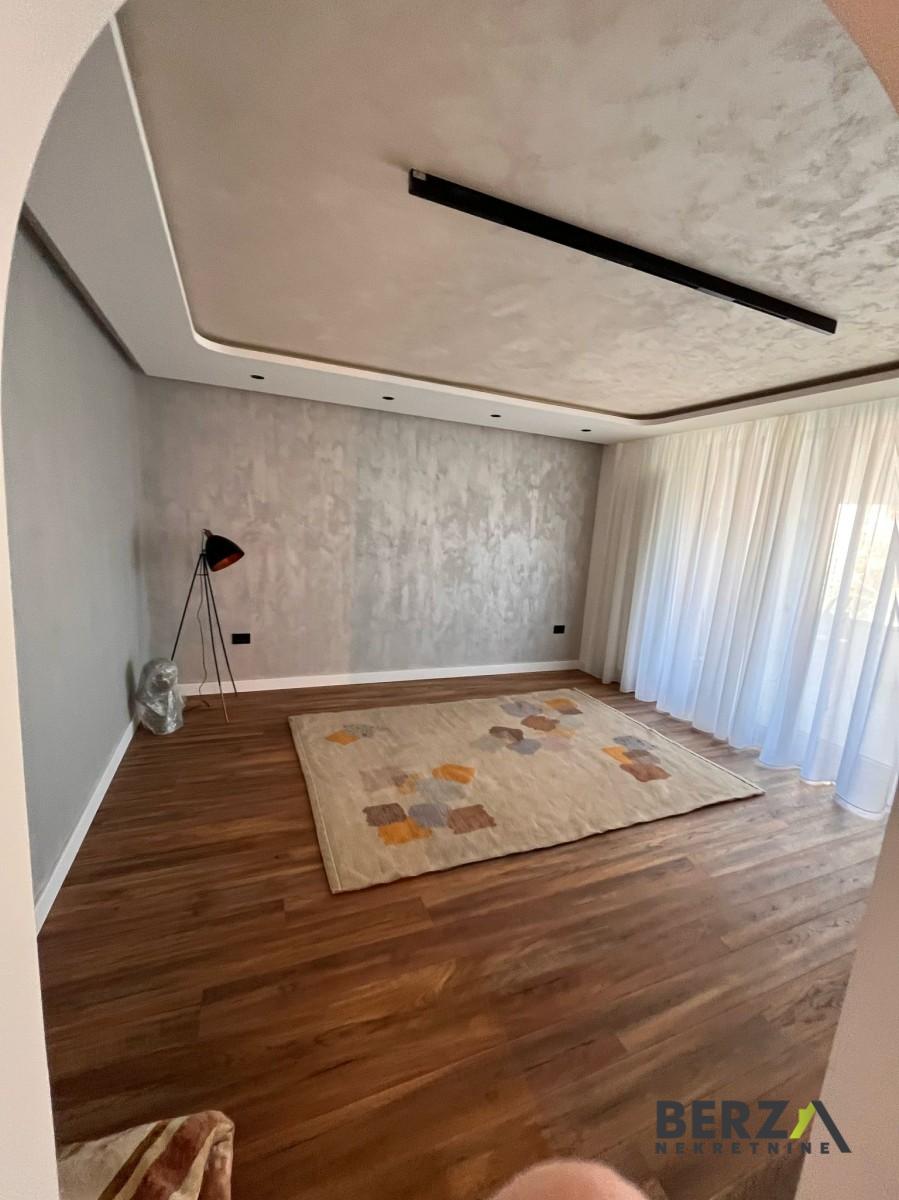 stan NOVI SAD - CENTAR - 1007405