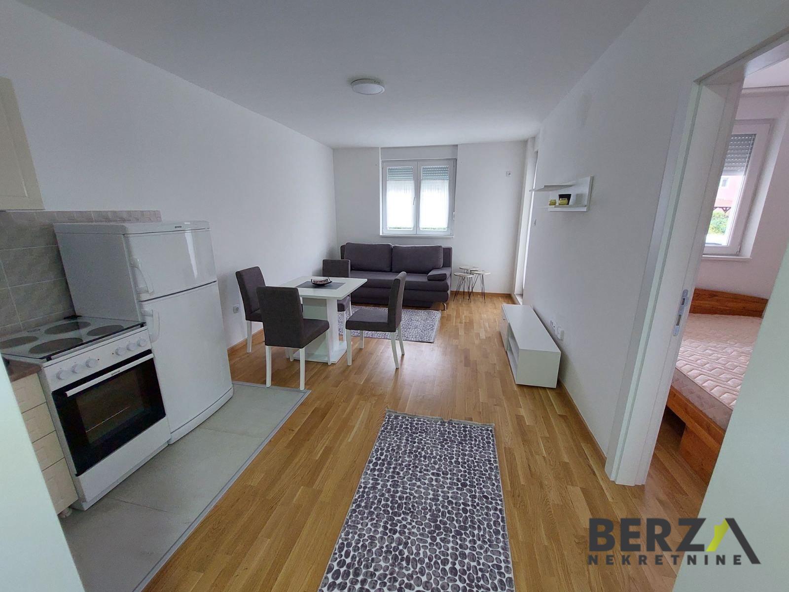 stan NOVI SAD - ADICE - 1007456