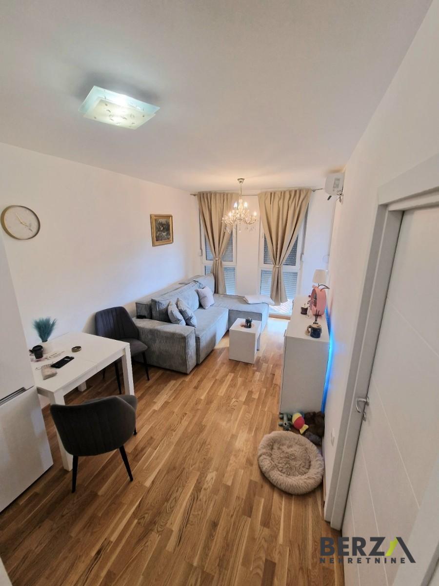 stan NOVI SAD - ADICE - 1007463