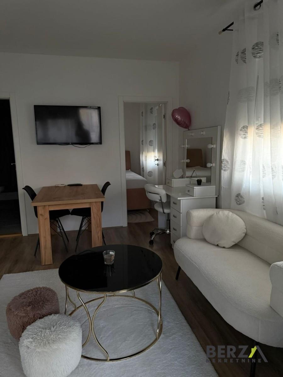 stan NOVI SAD - ADICE - 1007558