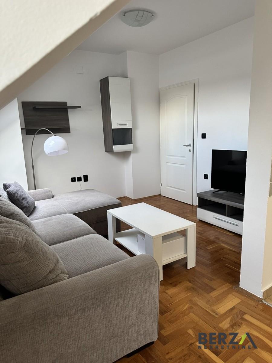 stan NOVI SAD - SAJAM - 1007636