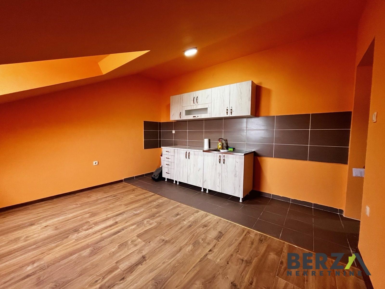 stan NOVI SAD - KLISA - 1007645