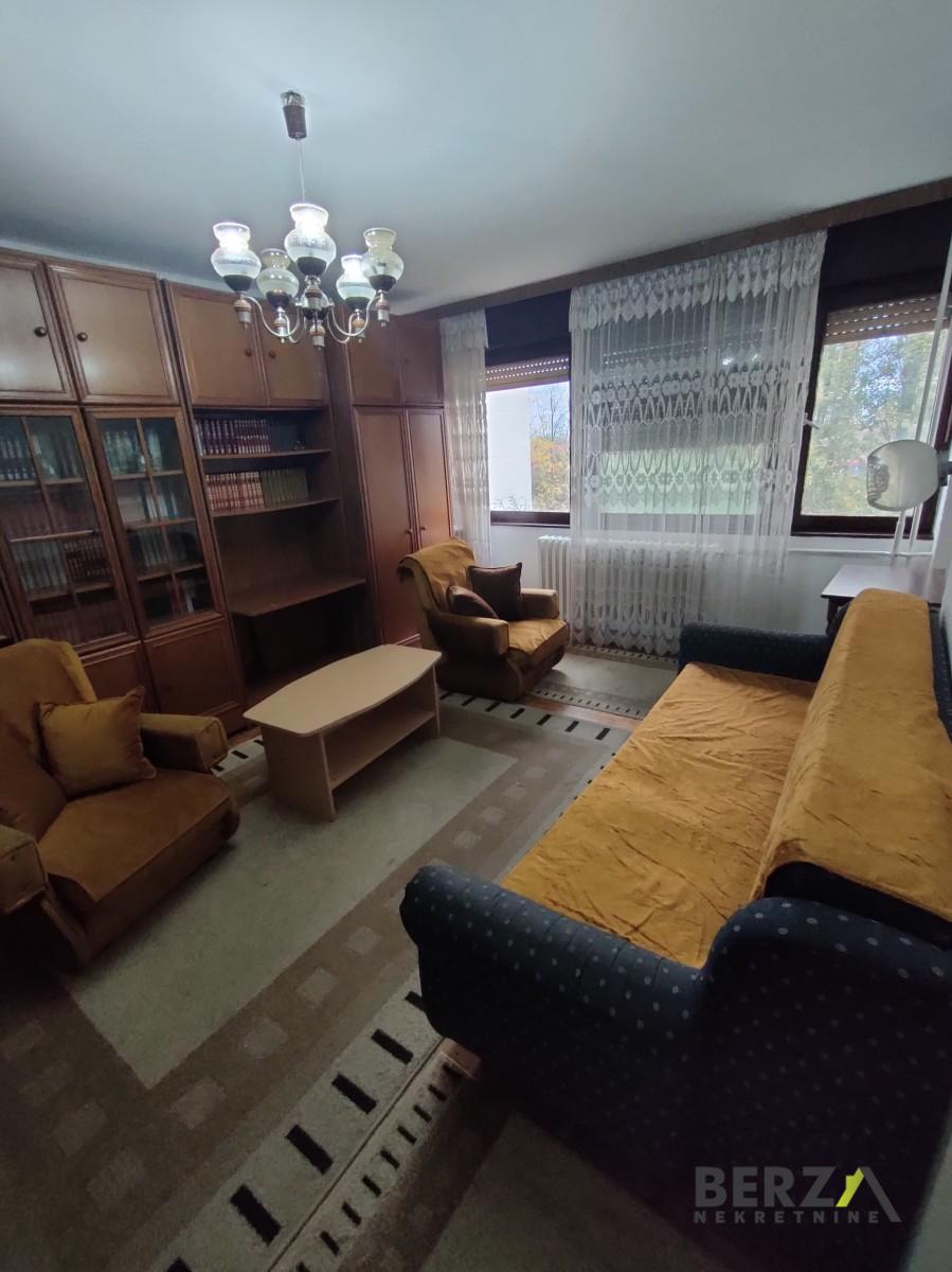 stan NOVI SAD - PETROVARADIN - 1007682